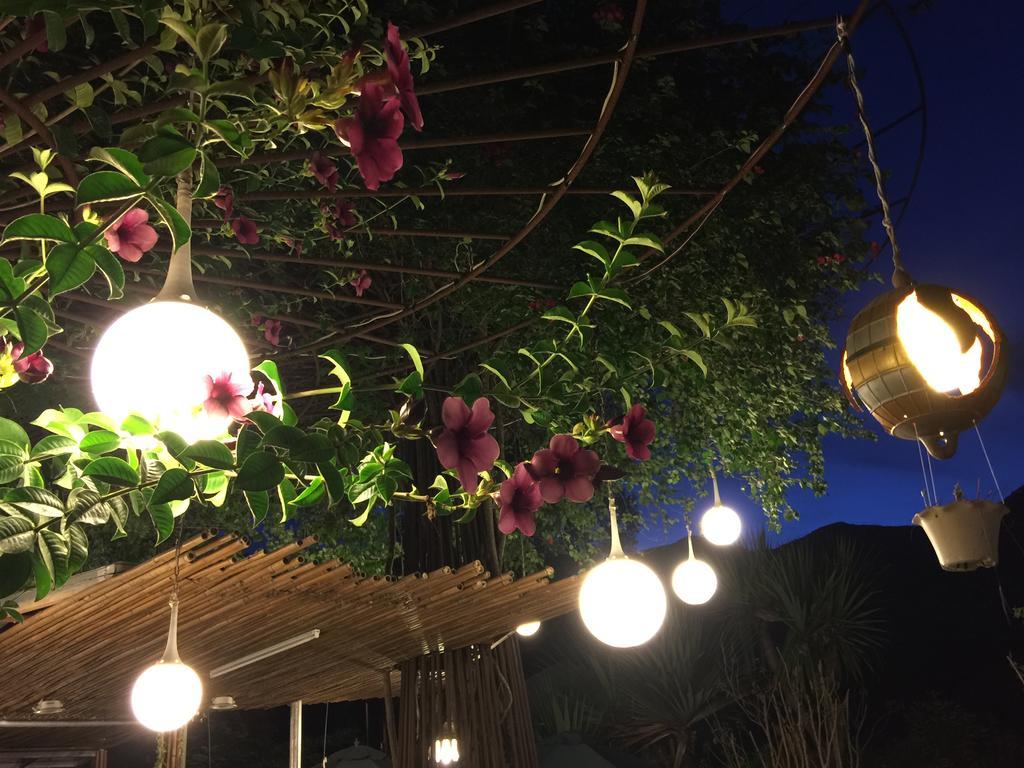 Hou Shan Ren Jia B&B Luye Buitenkant foto