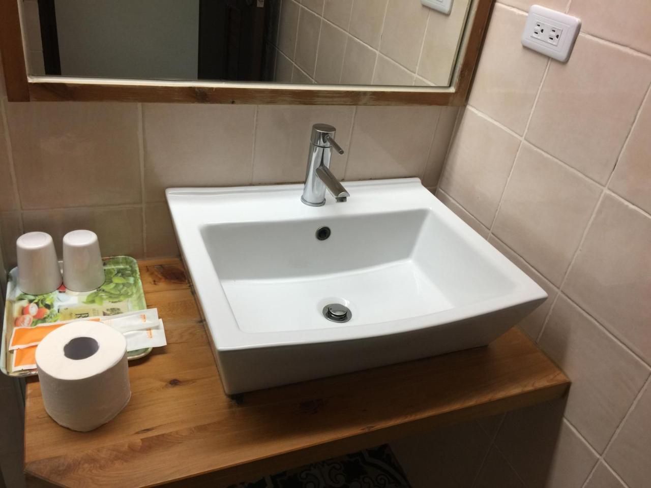 Hou Shan Ren Jia B&B Luye Buitenkant foto